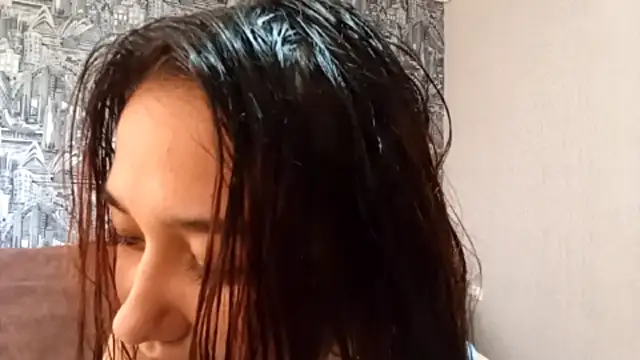 AnnettaBelsito online show from May 18, 1:39 pm