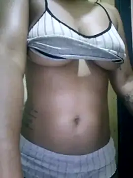Zoe Renata online show from May 21, 7:28 am