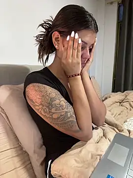 RachelWeisz  online show from May 19, 10:33 am