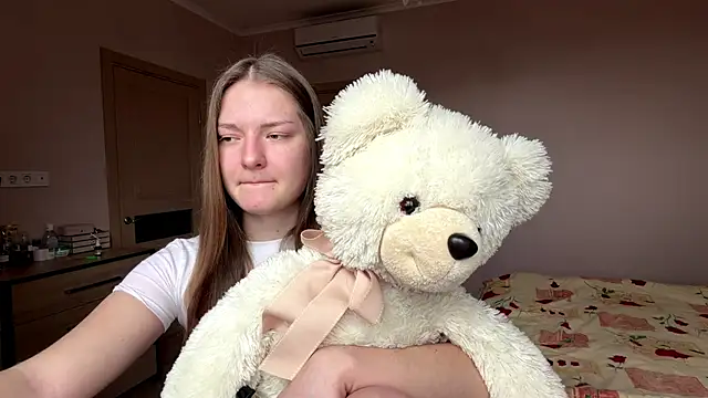 Milayouknow online show from March 28, 12:26 pm