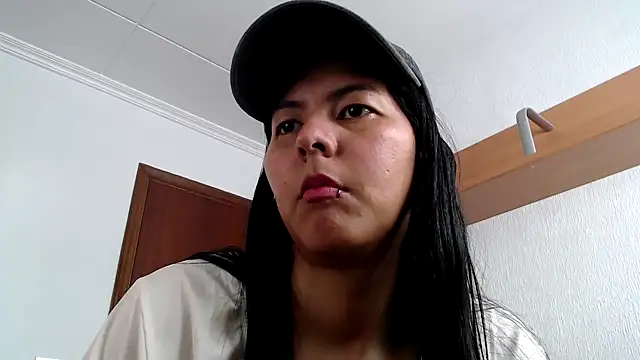 ZeforAitanna online show from March 26, 1:57 pm