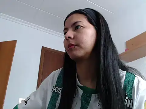 ZeforAitanna online show from March 4, 10:22 am