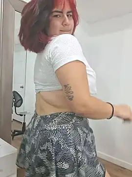 Katey Curvy01  online show from March 18, 11:26 am