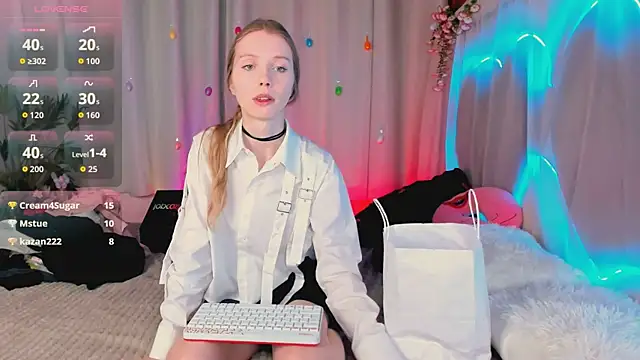 lada2k4 online show from May 5, 6:05 am