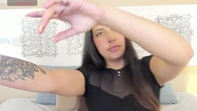 novaa velvet online show from April 18, 7:07 pm