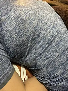unicornbabe23 online show from May 4, 11:40 pm