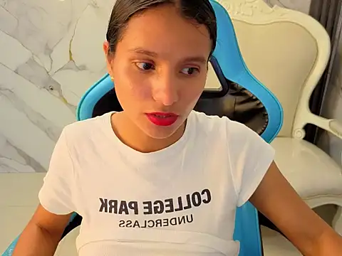 Cataleya23 a online show from April 9, 8:14 pm