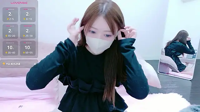 mei  27 online show from March 15, 11:45 am