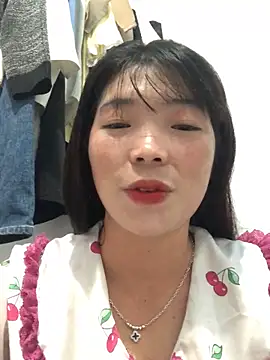 cuty lusy online show from May 24, 1:21 pm