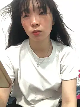 cuty lusy online show from May 16, 7:55 am