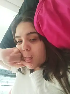its lauu  online show from May 26, 2:49 pm