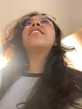 LilithRose  online show from March 28, 1:32 pm