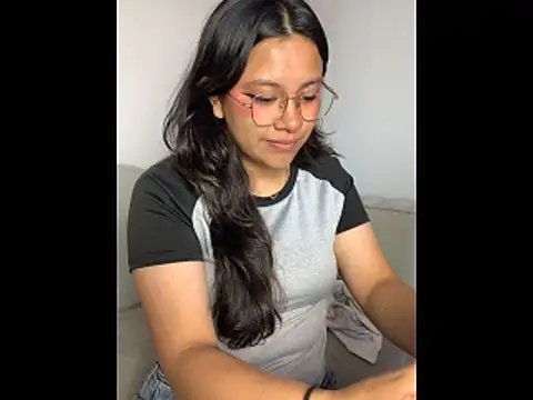 LilithRose  online show from April 9, 1:27 pm