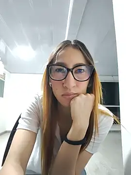 Sara Love 1 online show from May 16, 1:41 am
