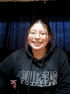 Snapshot of Monroe0303 chatting on April 9, 10:37 pm Monroe0303 online show from April 9, 10:37 pm