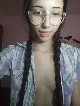 isaaabelaaa online show from February 25, 1:20 pm