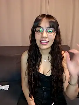 VelvetSolez online show from May 15, 3:54 am