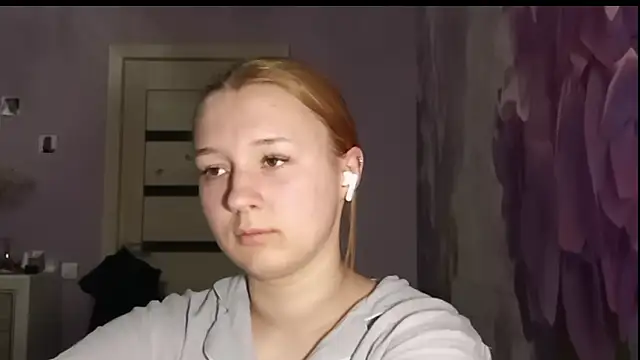 ChantayCambronne online show from April 29, 6:24 pm