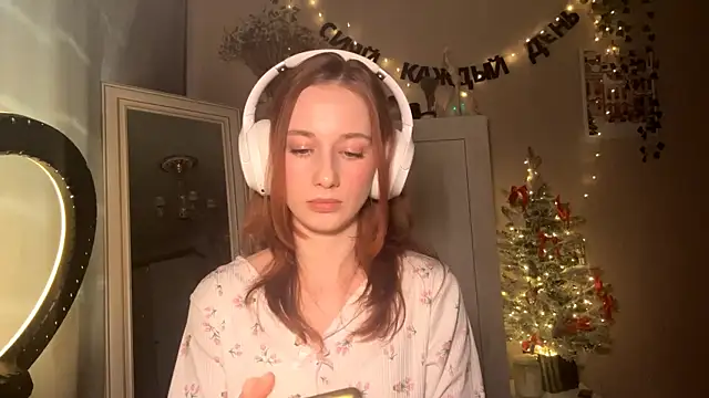 CordeliaEll online show from February 17, 7:51 am