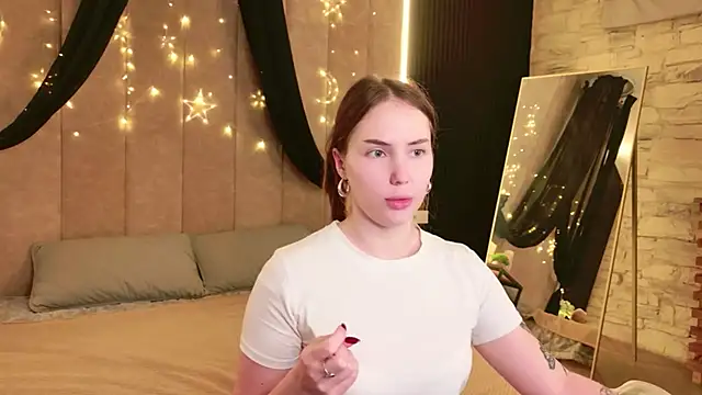 Arielle Vade online show from May 23, 5:39 am