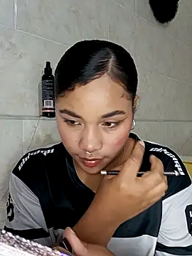 BrianaSweetxxx online show from March 14, 3:29 am