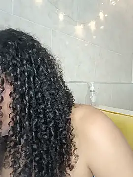 BrianaSweetxxx online show from May 23, 4:11 am
