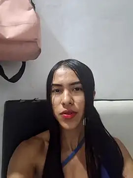 Alannys19 online show from February 13, 4:47 am