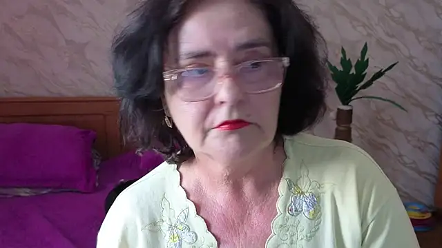 xMaryxAnne online show from May 6, 11:14 am