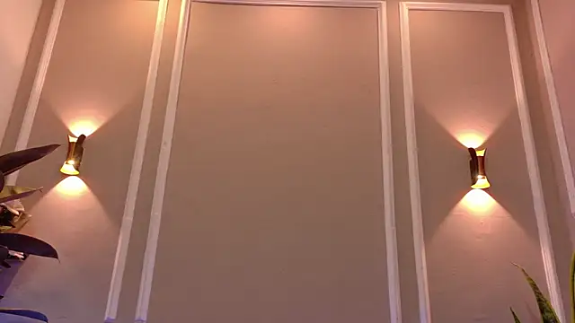 SuzyFox  online show from March 14, 8:21 pm