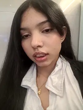 jadelaurent online show from February 28, 10:09 pm