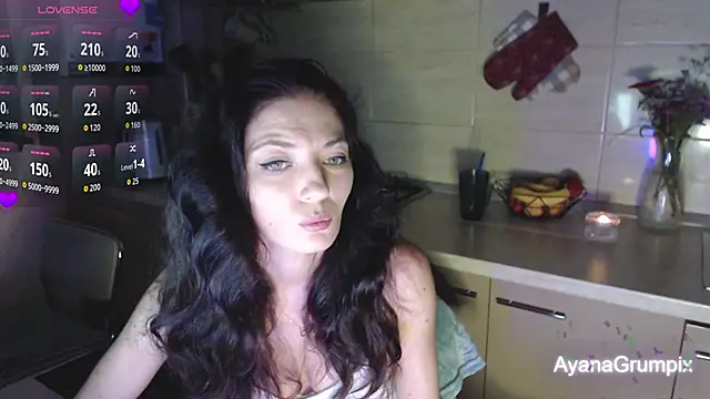 AyanaGrumpix online show from May 26, 11:48 pm