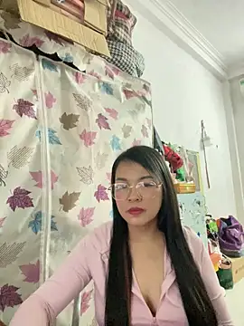 Strawberry-wet online show from March 11, 5:22 am