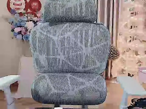 Agnelyn    online show from May 14, 1:39 pm