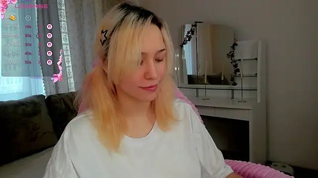EmilyTrase online show from May 6, 2:26 am