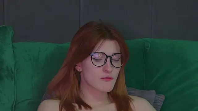 JessicaRossy online show from April 11, 7:45 am