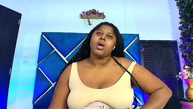 AlexaRousse4u online show from May 15, 12:05 am