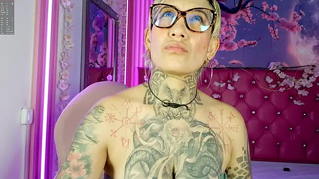 Everlyn sexx online show from May 17, 1:54 pm