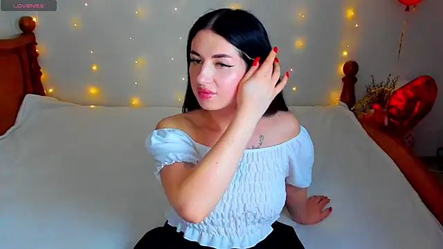 milanasky5 online show from March 28, 7:24 pm