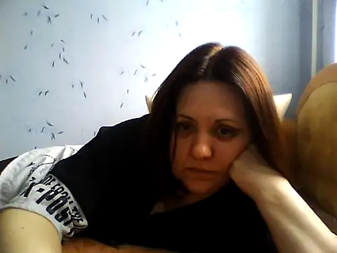 LockyCharm111 online show from May 14, 5:13 am