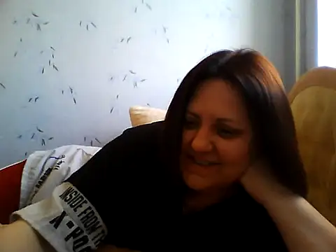 LockyCharm111 online show from May 5, 4:32 pm