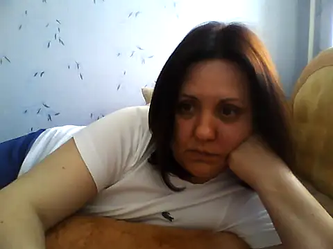 LockyCharm111 online show from May 4, 3:16 pm