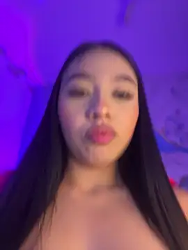 valerie20  online show from June 25, 4:45 am