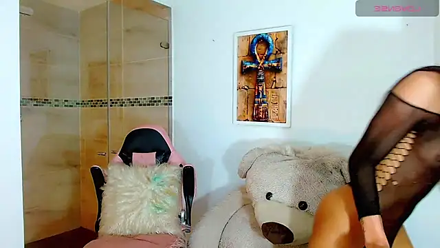 sexy girlts online show from May 4, 7:23 am