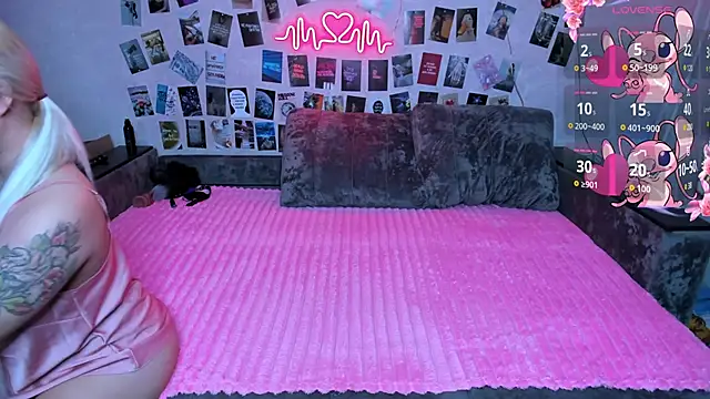 x Ulya1cutex online show from March 28, 2:05 pm