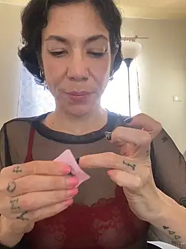 JeanneDuval8888 online show from March 18, 12:15 am