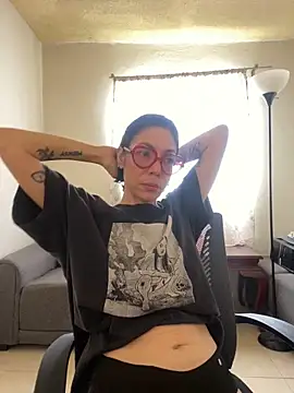 JeanneDuval8888 online show from April 10, 10:27 pm