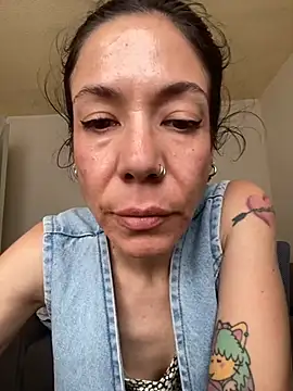 JeanneDuval8888 online show from May 26, 11:04 pm