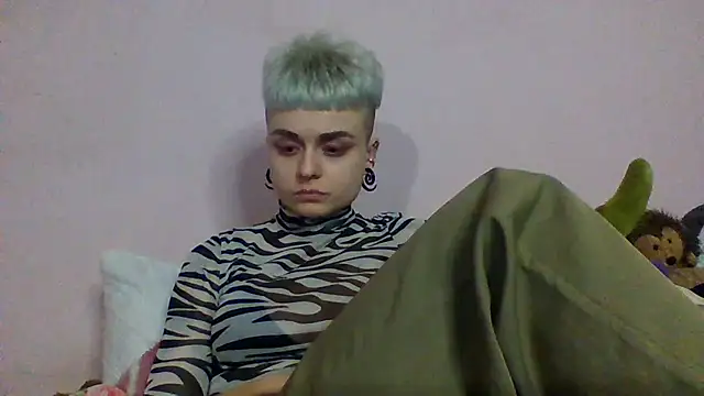 AlisaDear257 online show from March 18, 10:15 pm