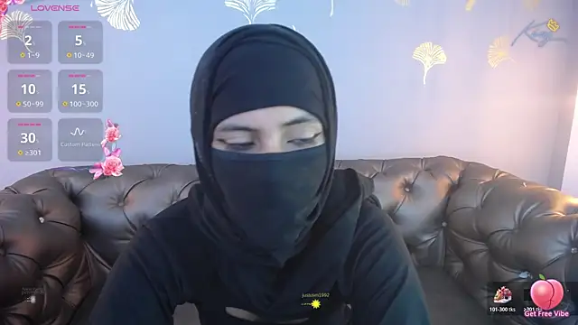 zahra zaid online show from May 19, 10:28 pm
