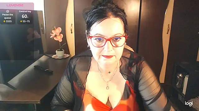 exiMIlf online show from May 23, 12:47 pm